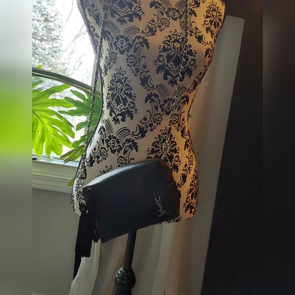 YSL BLACK PURSE/COSMETIC BAG/CROSSBODY BAG - Picture 2 of 6
